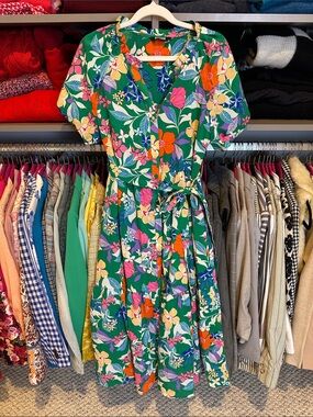BTFBM green/multicolored short sleeve front button closure midi dress size S